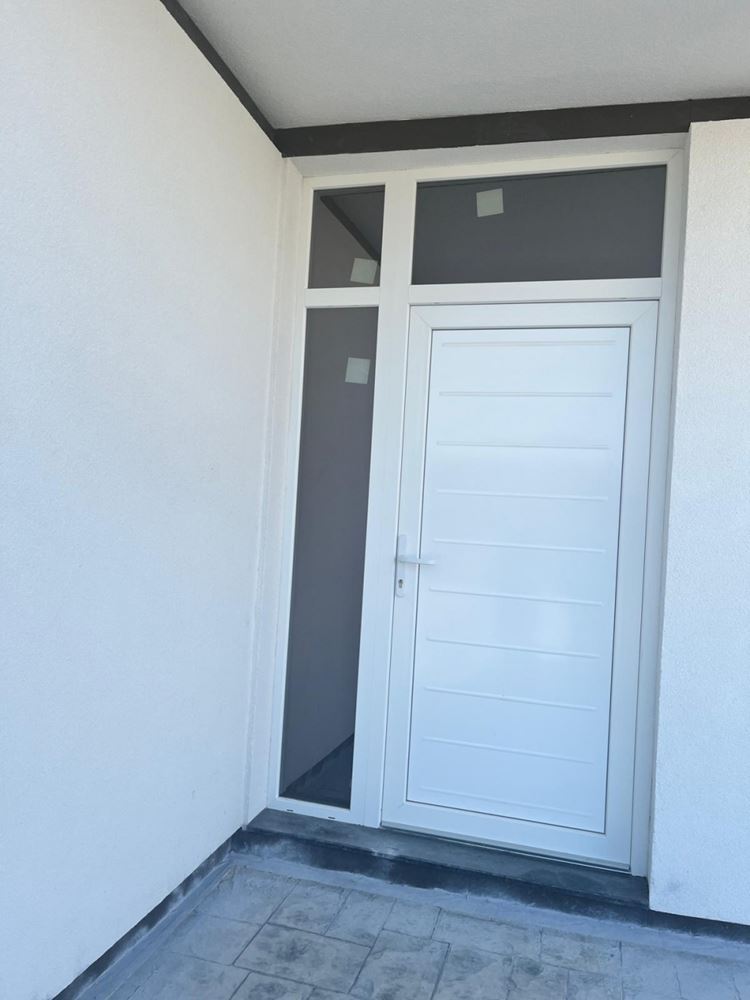 Bezugsfertiges einstöckiges Haus mit großem Grundstück und Meerblick in Sveti Vlas – ohne Wartungsgebühr