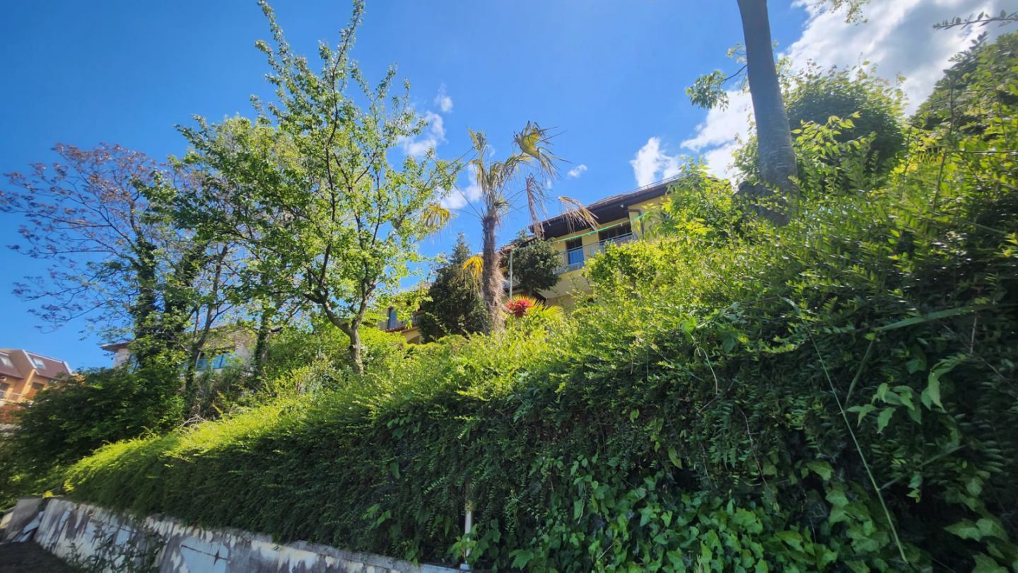 Wunderschönes dreistöckiges Haus in erster Meereslinie in Sosopol mit Panoramablick auf die Paradiesbucht