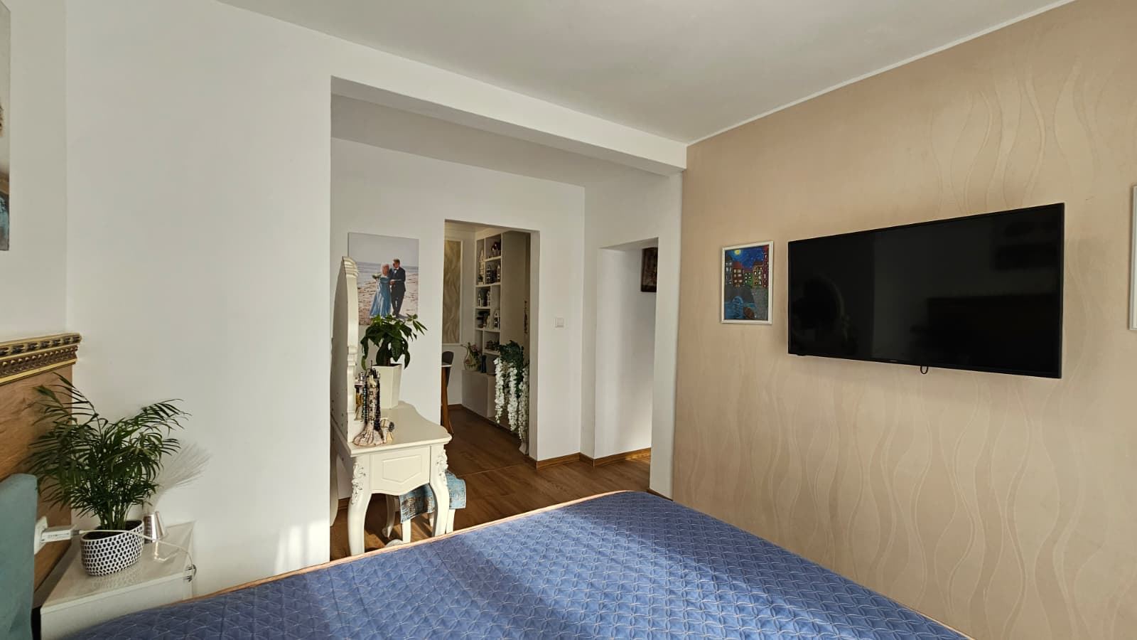 Außergewöhnliches einstöckiges Haus mit großzügigem Garten im ruhigen Dorf Kosharitsa