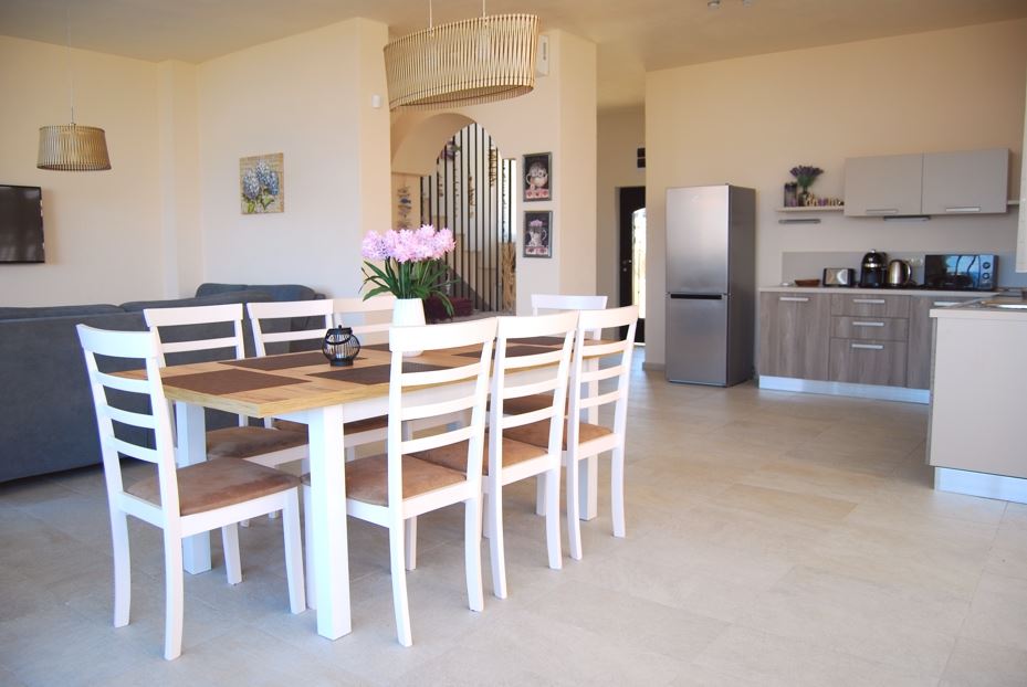 Prestige-Meereshäuschen mit Pool in Lozenets – Luxus, Ruhe und inspirierende Aussichten