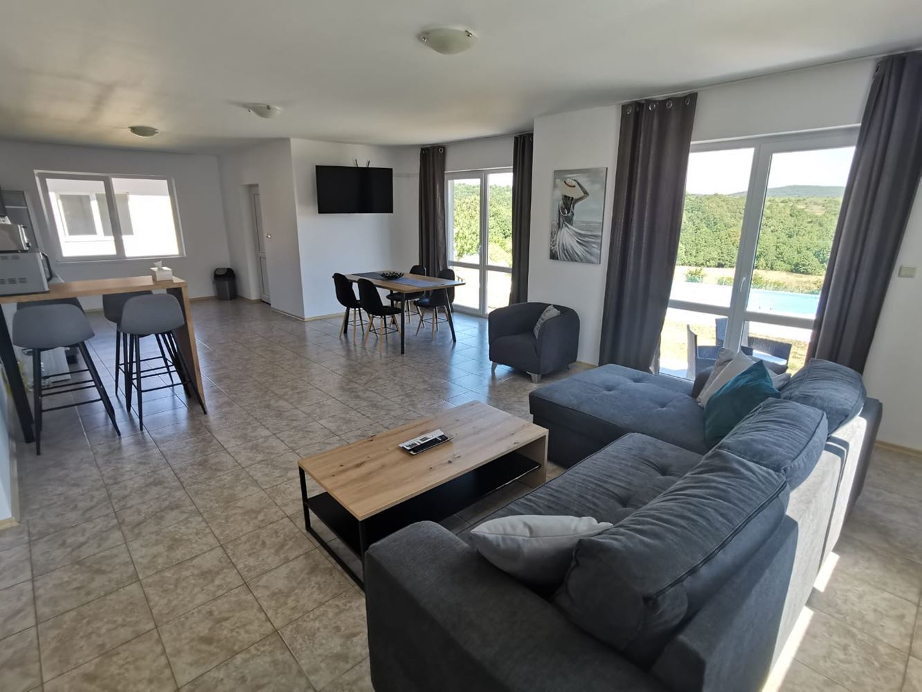 Geräumiges Einfamilienhaus mit Panoramablick in einem Öko-Komplex im Balkan-Gebirge