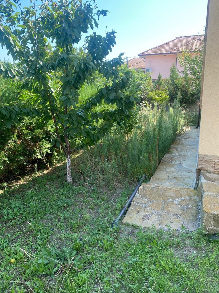 Freistehendes zweistöckiges Haus in Kableshkovo – vollständig möbliert und bezugsfertig