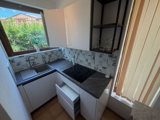 Zweigeschossiges Haus in einer modernen Anlage nahe Sonnenstrand – Komfort, Ruhe und ausgezeichnetes Wohnumfeld