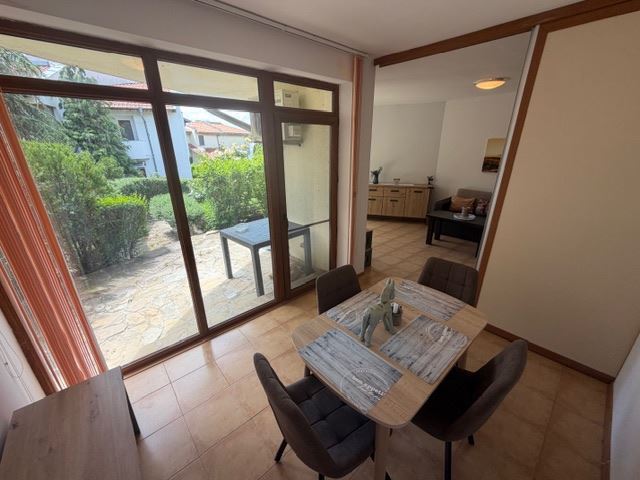 Zweigeschossiges Haus in einer modernen Anlage nahe Sonnenstrand – Komfort, Ruhe und ausgezeichnetes Wohnumfeld