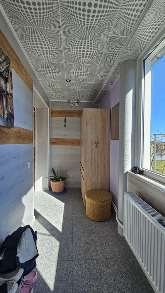 Ausgezeichnetes einstöckiges Haus mit Pool und großem Grundstück im Dorf Dyulevo