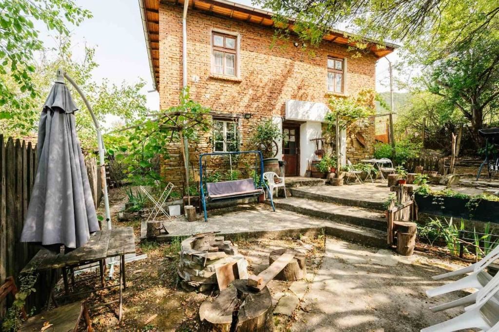 Einzigartiges authentisches Strandzha-Gästehaus im Dorf Kosti – im Herzen des Strandzha-Gebirges