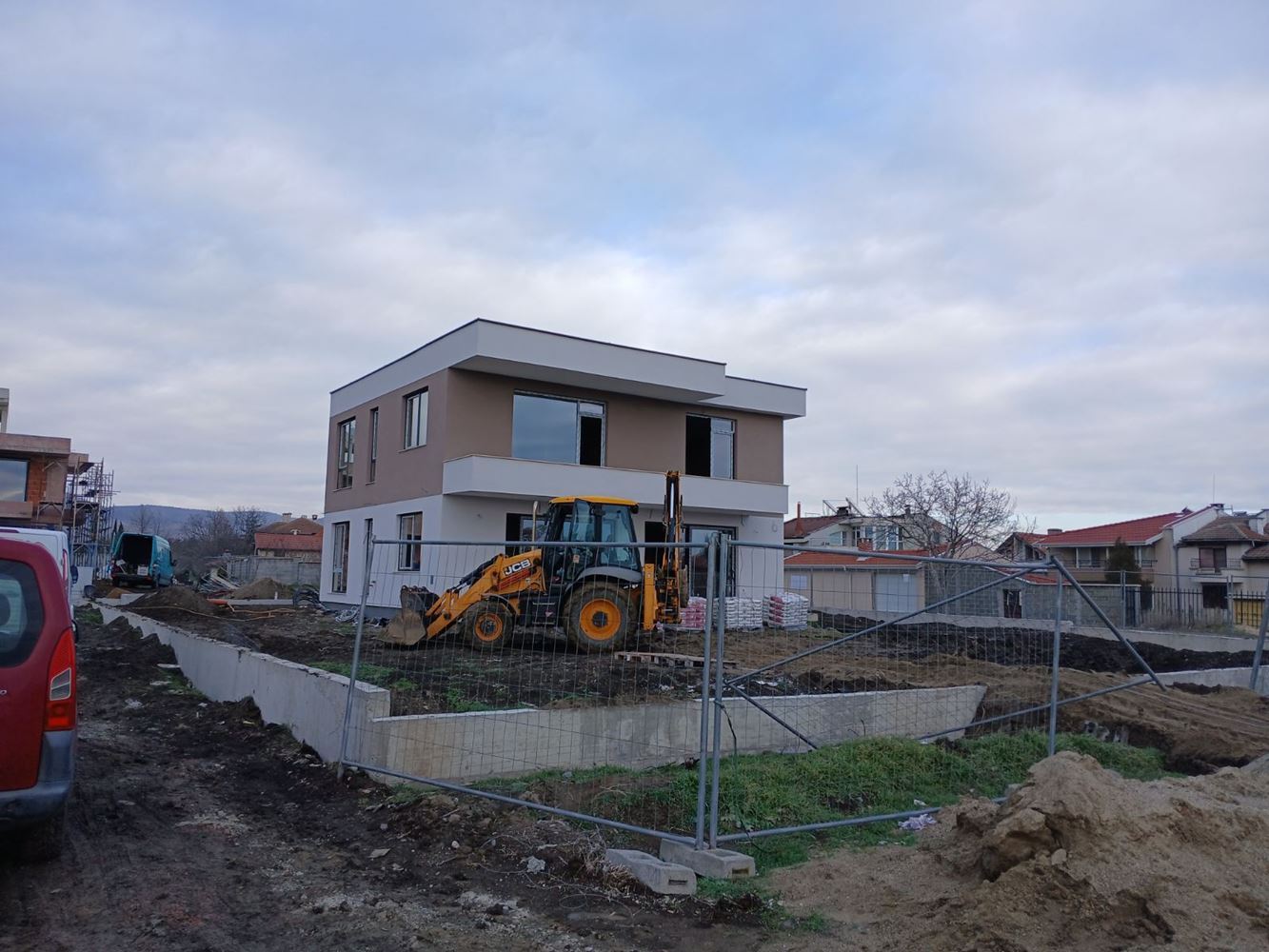 Modernes Haus mit fünf Zimmern und 400 m² Grundstück, drei Schlafzimmern und ohne Instandhaltungsgebühr in Vetren, Burgas