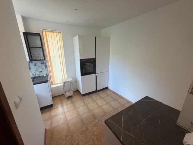 Zweigeschossiges Haus in einer modernen Anlage nahe Sonnenstrand – Komfort, Ruhe und ausgezeichnetes Wohnumfeld